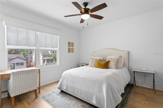213 W ELM STREET, Tampa, FL 33604