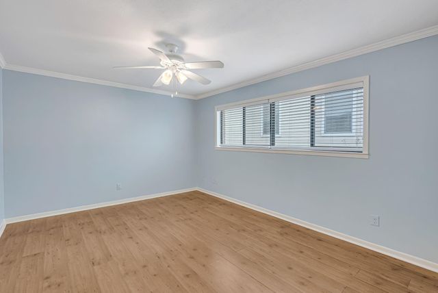 3809 N Braeswood Boulevard 30, Houston, TX 77025