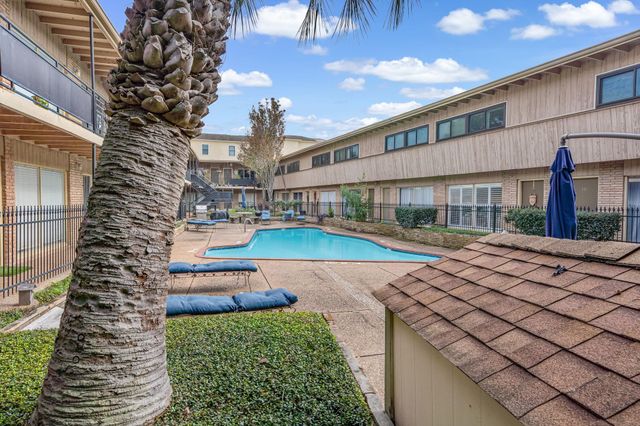 3809 N Braeswood Boulevard 30, Houston, TX 77025