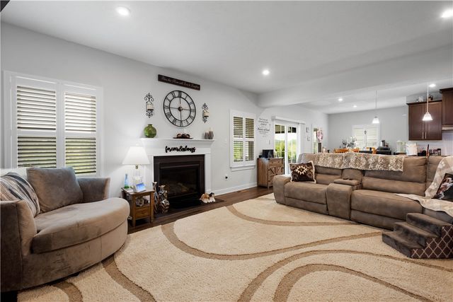 254 Regency Drive, North Strabane, PA 15330