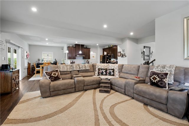 254 Regency Drive, North Strabane, PA 15330