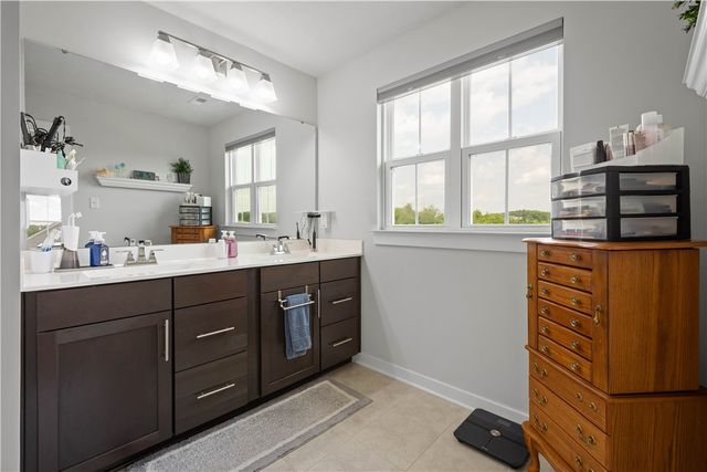 254 Regency Drive, North Strabane, PA 15330