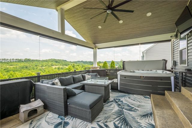 254 Regency Drive, North Strabane, PA 15330