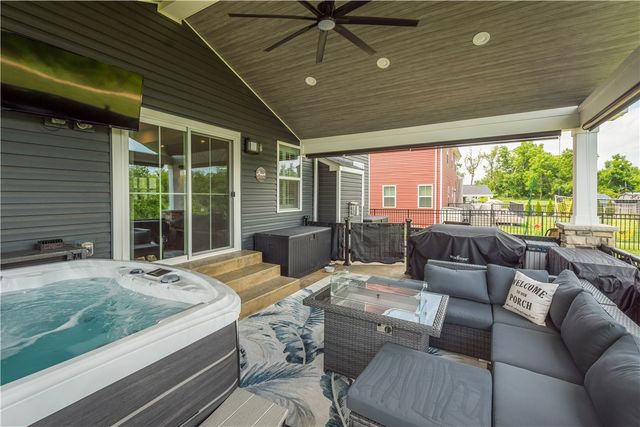 254 Regency Drive, North Strabane, PA 15330