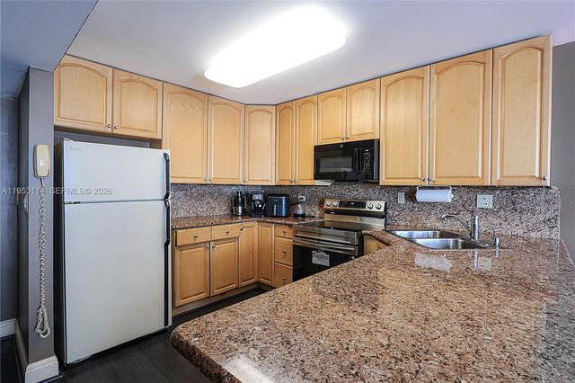 345 Ocean Dr 714, Miami Beach, FL 33139