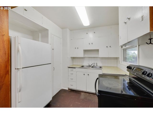 3000 Ne 89TH Ave, Portland, OR 97220