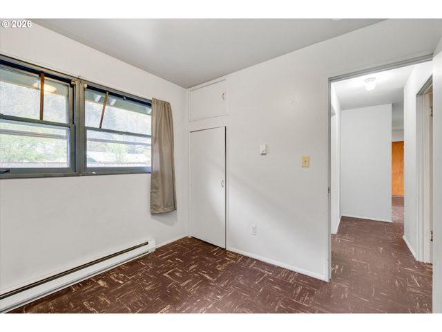 3000 Ne 89TH Ave, Portland, OR 97220