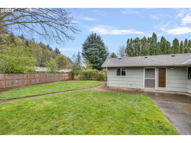 3000 Ne 89TH Ave, Portland, OR 97220