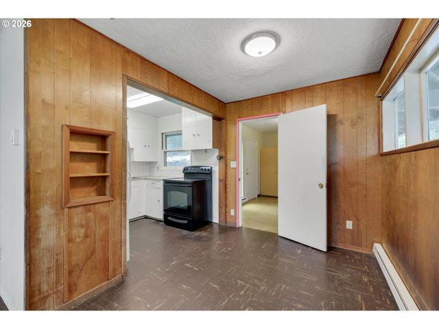 3000 Ne 89TH Ave, Portland, OR 97220