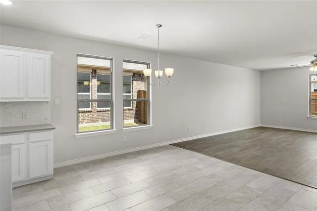 2845 Rose Heath Lane, Fort Worth, TX 76108