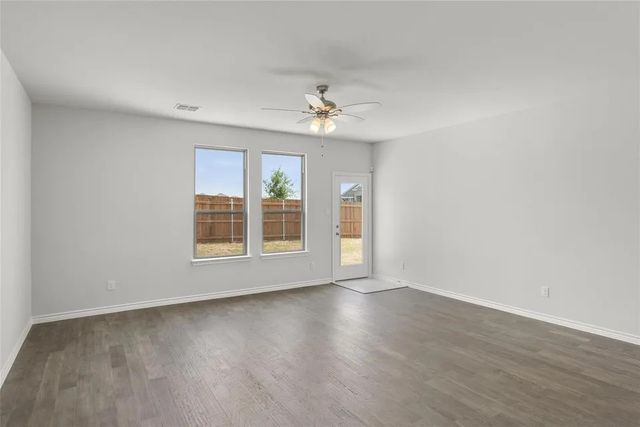 2845 Rose Heath Lane, Fort Worth, TX 76108