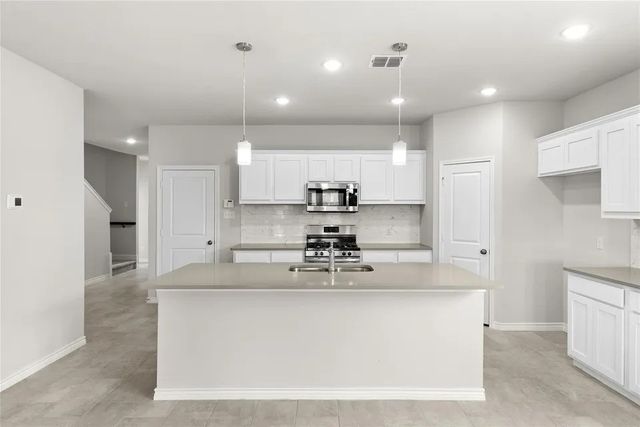 2845 Rose Heath Lane, Fort Worth, TX 76108