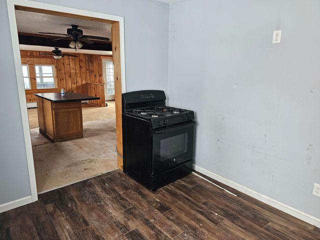 37 Waller Street, Piercefield, NY 12973