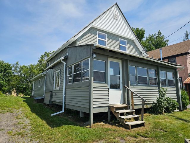 37 Waller Street, Piercefield, NY 12973