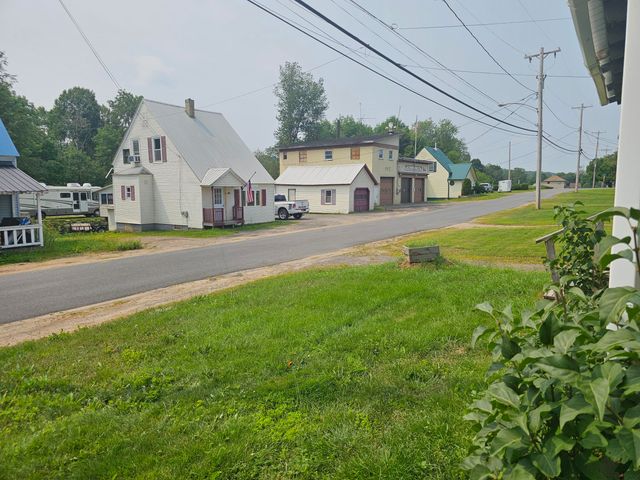 37 Waller Street, Piercefield, NY 12973