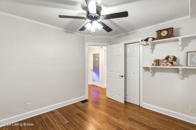 3923 Grandview Ave, Louisville, KY 40207