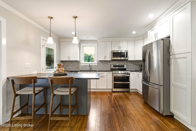 3923 Grandview Ave, Louisville, KY 40207