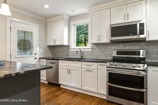 3923 Grandview Ave, Louisville, KY 40207