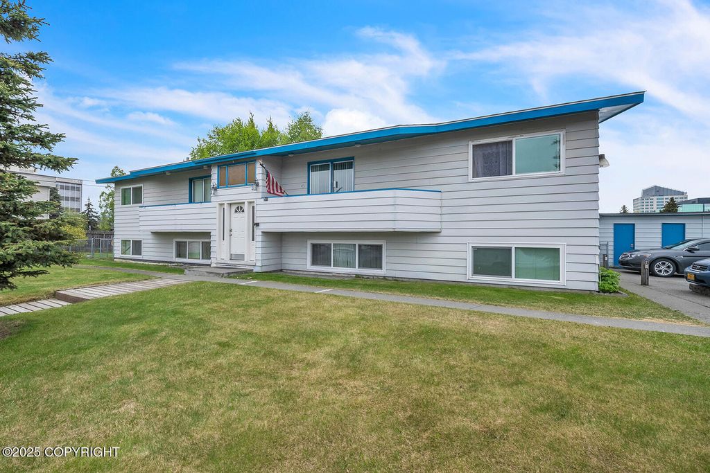 240 W 33rd Avenue, Anchorage, AK 99503
