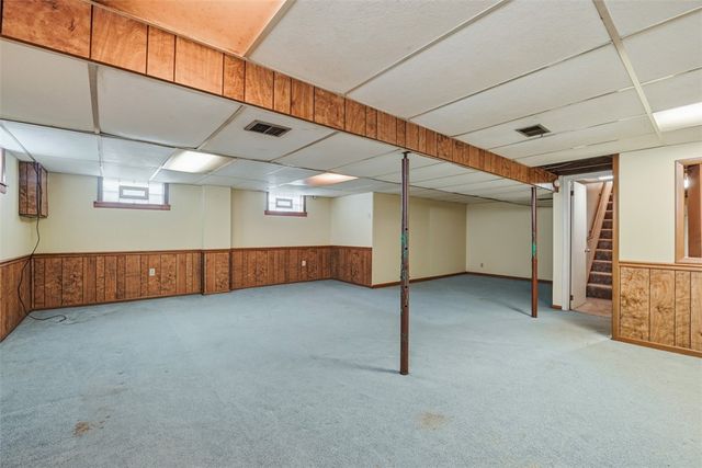 2586 Paige, Lower Burrell, PA 15068