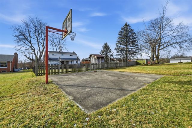 2586 Paige, Lower Burrell, PA 15068