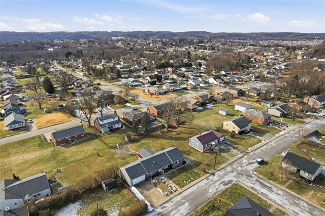 2586 Paige, Lower Burrell, PA 15068