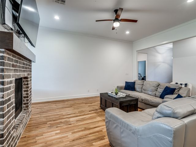 616 126th Street S, Jenks, OK 74037