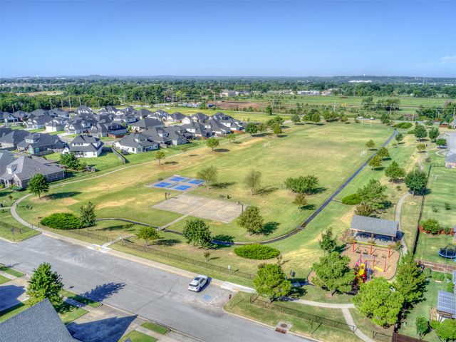 616 126th Street S, Jenks, OK 74037