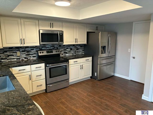 5108 S 162 Avenue, Omaha, NE 68135