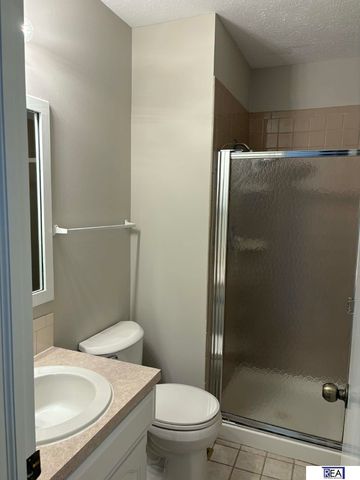 5108 S 162 Avenue, Omaha, NE 68135