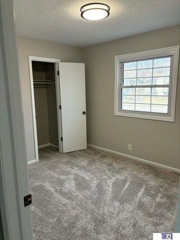 5108 S 162 Avenue, Omaha, NE 68135