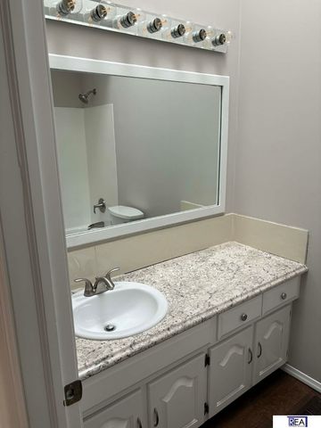 5108 S 162 Avenue, Omaha, NE 68135