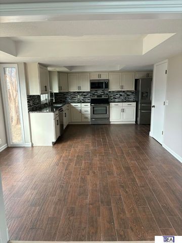 5108 S 162 Avenue, Omaha, NE 68135