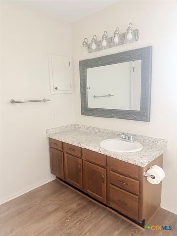 653 Rock Street, New Braunfels, TX 78130