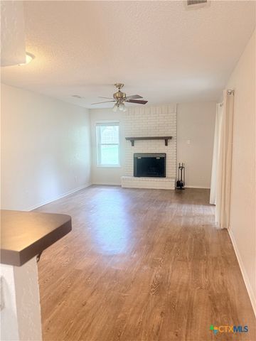 653 Rock Street, New Braunfels, TX 78130