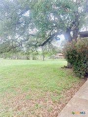 653 Rock Street, New Braunfels, TX 78130