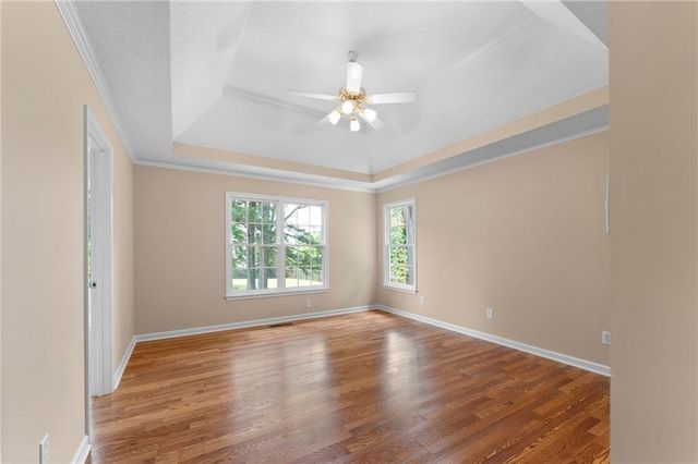 12 Lamplighter Cove NW, Cartersville, GA 30120