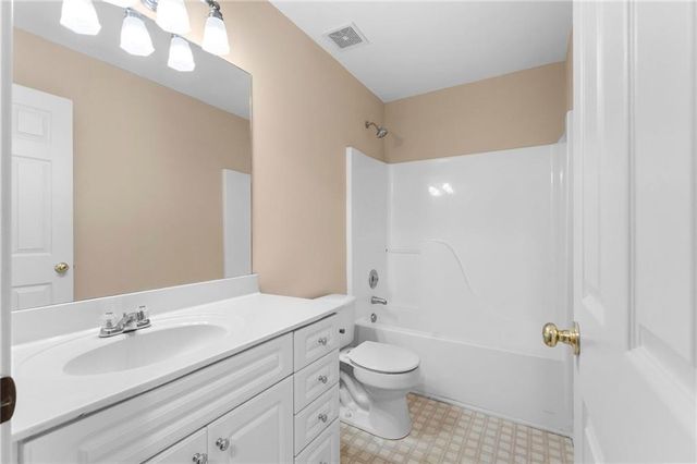 12 Lamplighter Cove NW, Cartersville, GA 30120