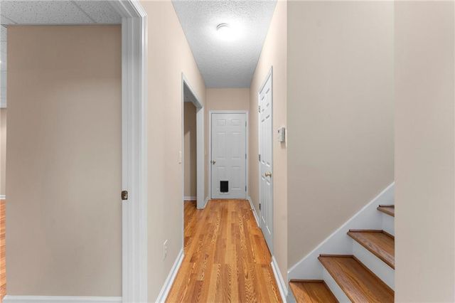 12 Lamplighter Cove NW, Cartersville, GA 30120