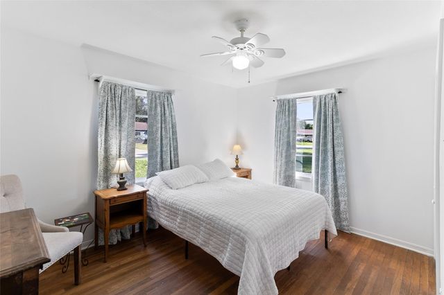 232 Laurel Street, Lake Jackson, TX 77566