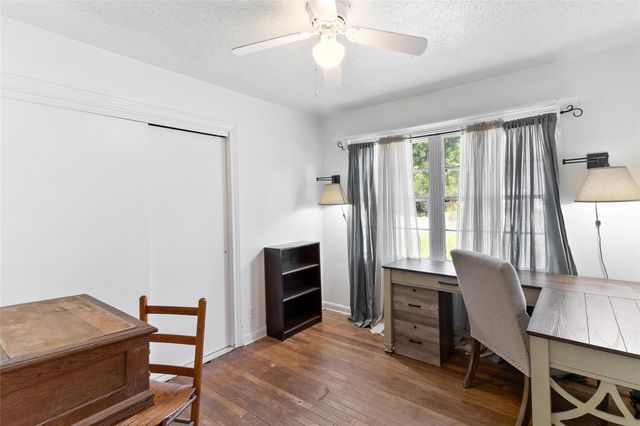 232 Laurel Street, Lake Jackson, TX 77566