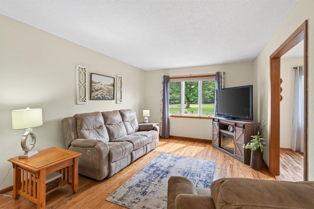 13020 289th Avenue NW, Zimmerman, MN 55398