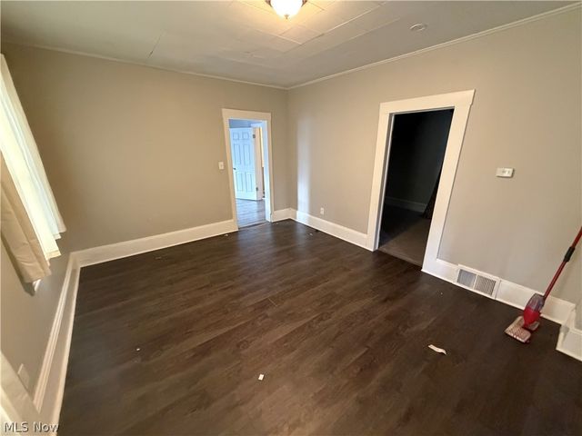 3150 W 40th Street, Cleveland, OH 44109