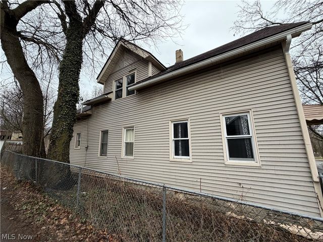 3150 W 40th Street, Cleveland, OH 44109