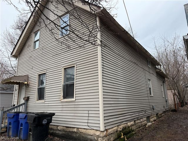 3150 W 40th Street, Cleveland, OH 44109