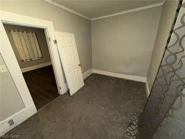 3150 W 40th Street, Cleveland, OH 44109