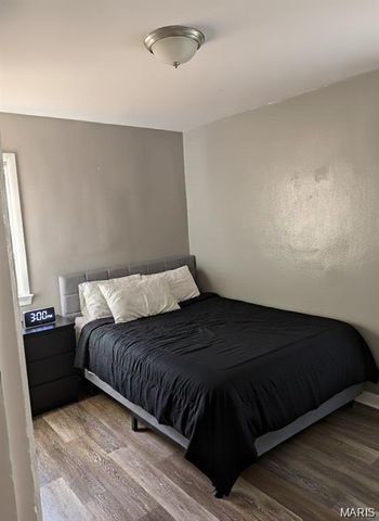 830 Loekes Drive, Florissant, MO 63031