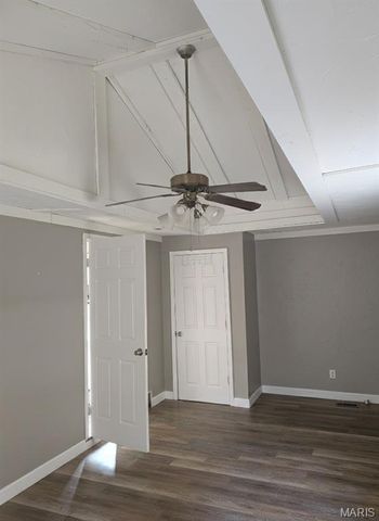 830 Loekes Drive, Florissant, MO 63031