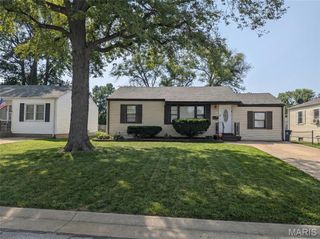 830 Loekes Drive, Florissant, MO 63031