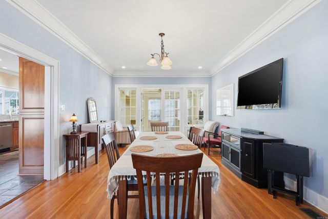 3221 W Markham Street, Little Rock, AR 72205